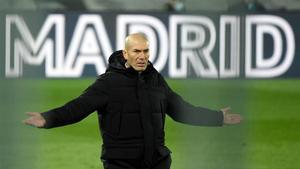 Zidane, durante el derbi.