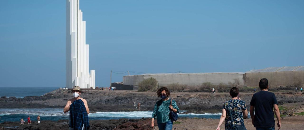 El camino de La Costa se ha convertido en un lugar ideal para pasear de Punta del Hidalgo.