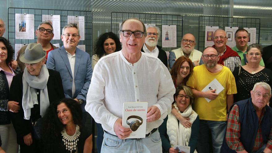 Del Caño desvela en dous libros as teimas e anécdotas dos grandes escritores da literatura galega