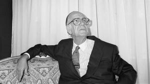 Camilo José Cela fotografiado en 1989.