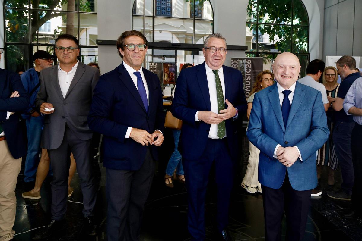 L'ETNO mostra l'art de pescar la tonyina dels 'almadravers' de Benidorm en 'La mar èpica'