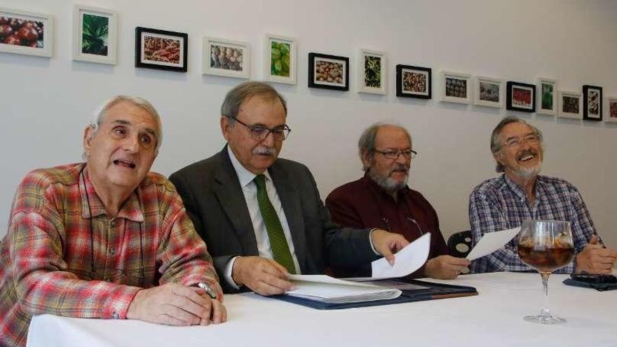 Los candidatos al Ayuntamiento, juntos 25 años después