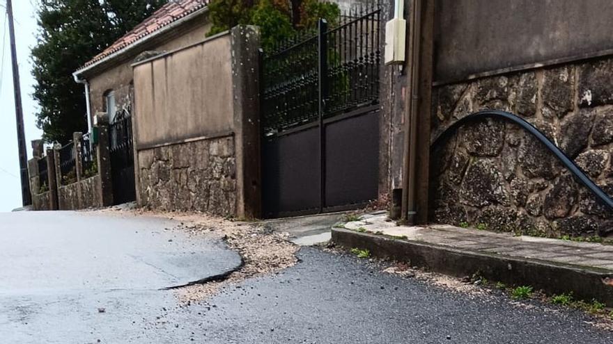 Vecinos se quejan por un vial en Beluso | FDV