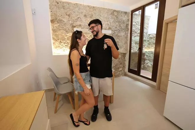 Entrega de las llaves de las viviendas de alquiler asequible de sa Penya en Ibiza