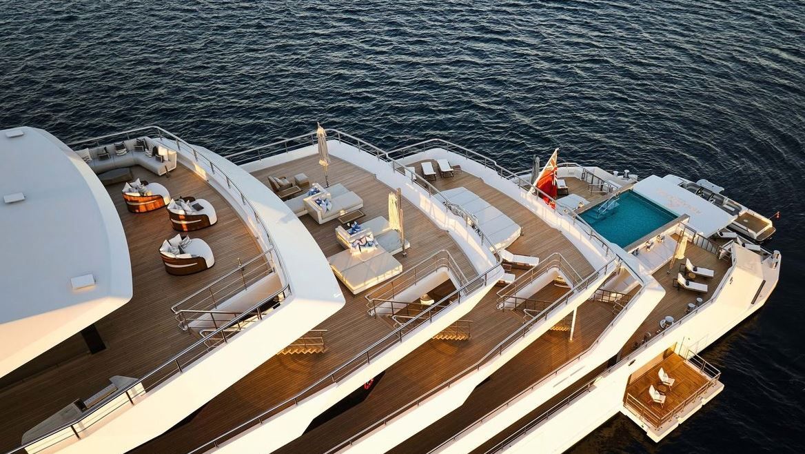 Navega en Ibiza el yate más grande construido en España que se alquila por 3 millones a la semana