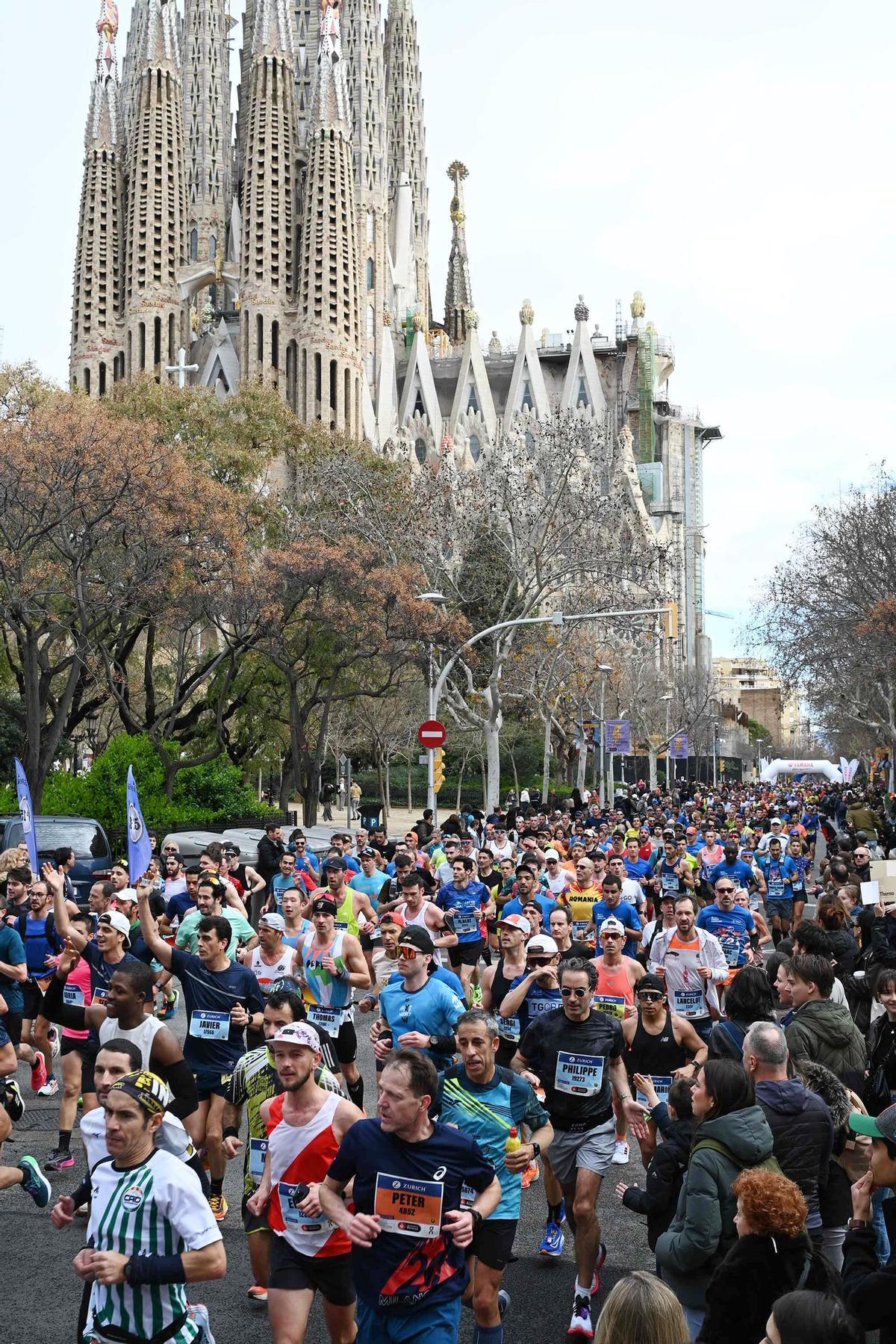 ¿Has participado en la Marató de Barcelona 2024? ¡Búscate en las fotos¡