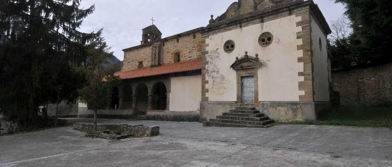 La colegiata de Santa María la Real de Tanes.