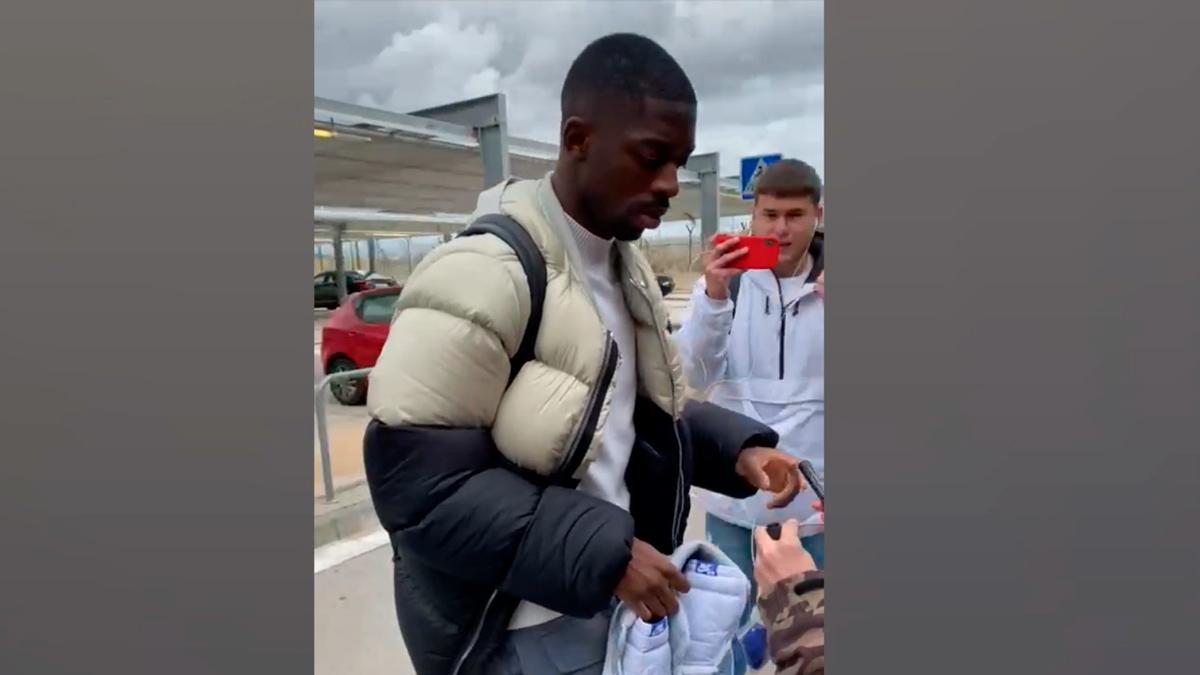 Dembélé viaja a París