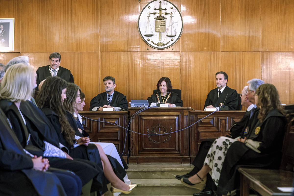 Imágenes de la toma de posesión del nuevo fiscal superior de Baleares, Adrián Salazar