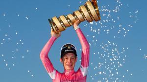 Vingegaard domina el Giro i desafia Pogacar al Tour