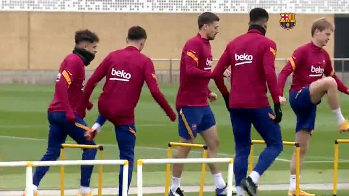 El Barcelona realiza una sesión de recuperación tras ganar al Levante