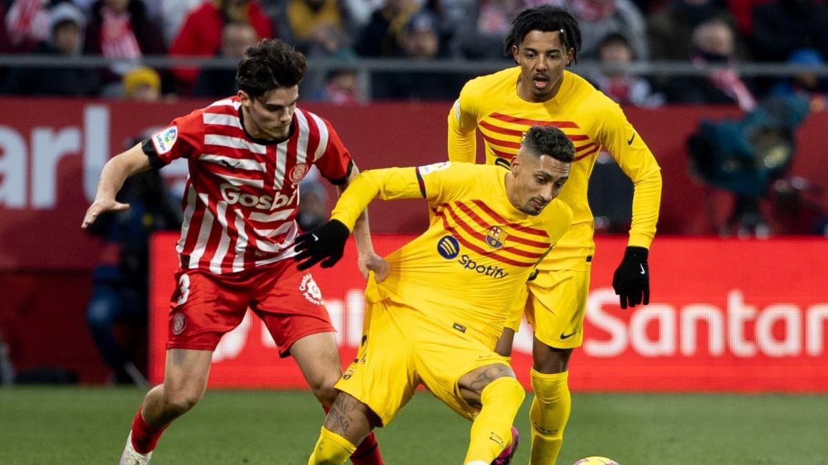 Koundé y Raphinha, ante el Girona