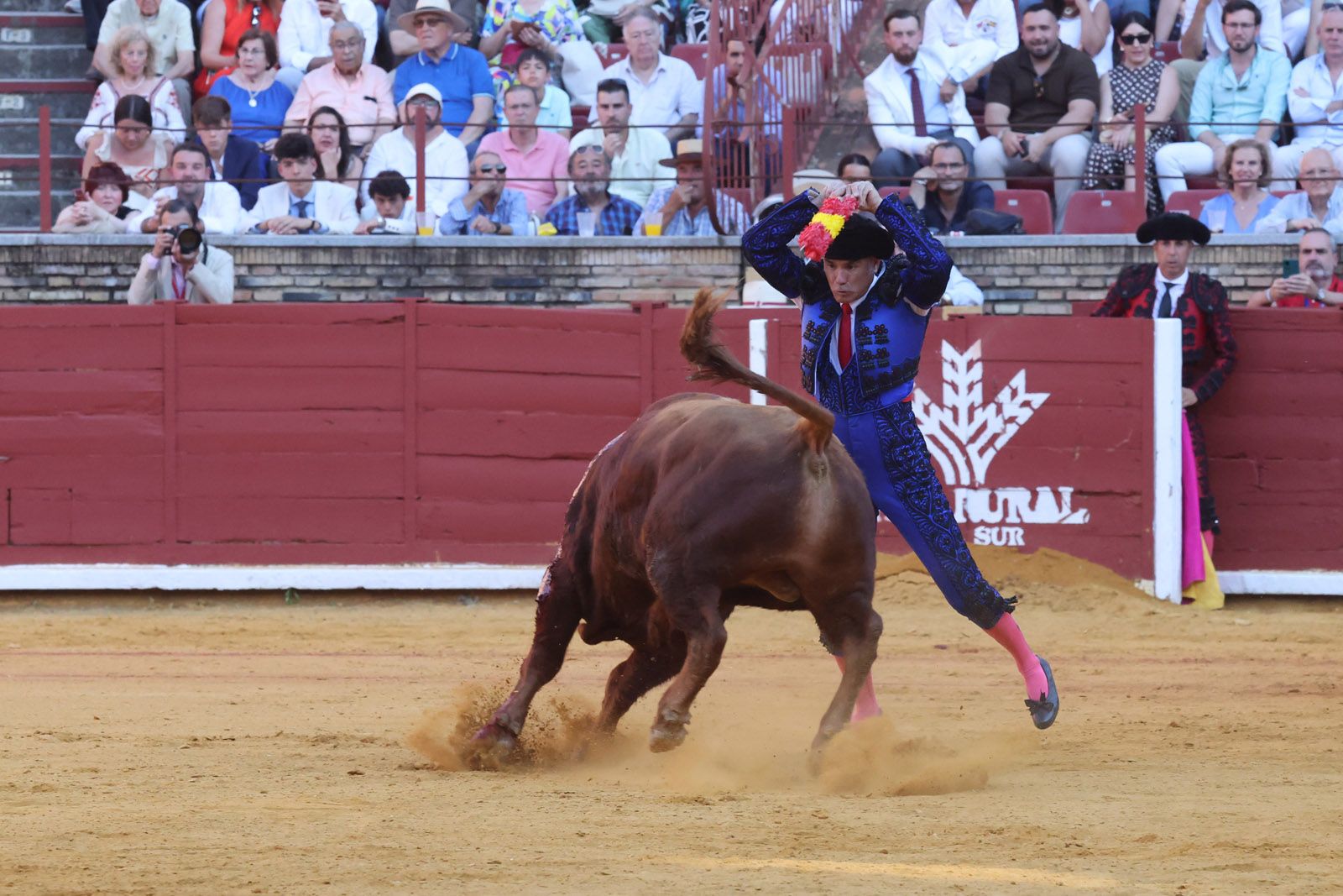 Migie Ángel Perera sale a hombros de Los Califas