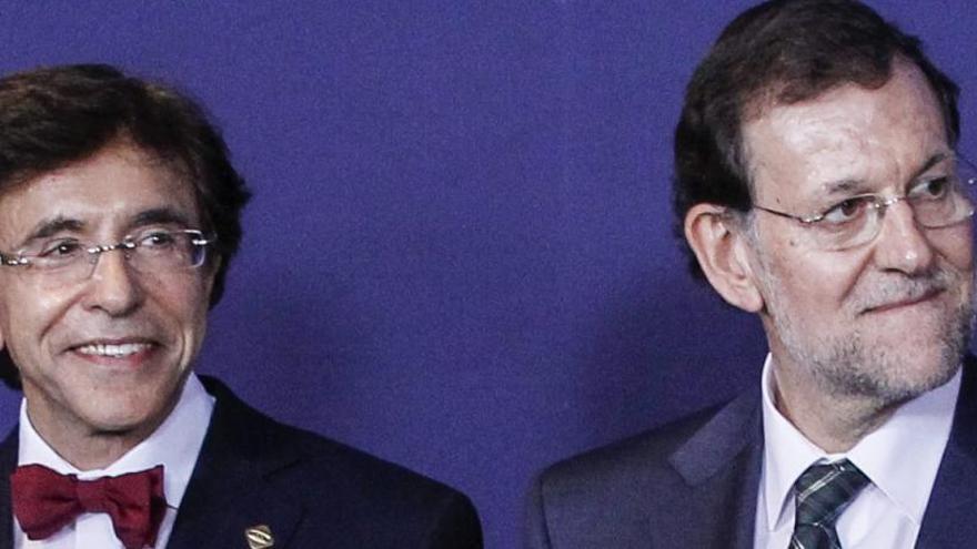 Elio Di Rupo junto a Rajoy en una cumbre europea en 2012.