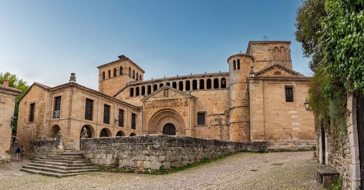 La Colegiata de Santa Juliana, el germen que dio origen a Santillana del Mar