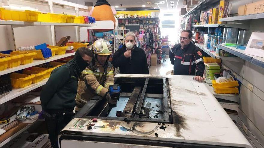 Incendio en una tienda de Magallón que fabricaba pantallas contra para el virus