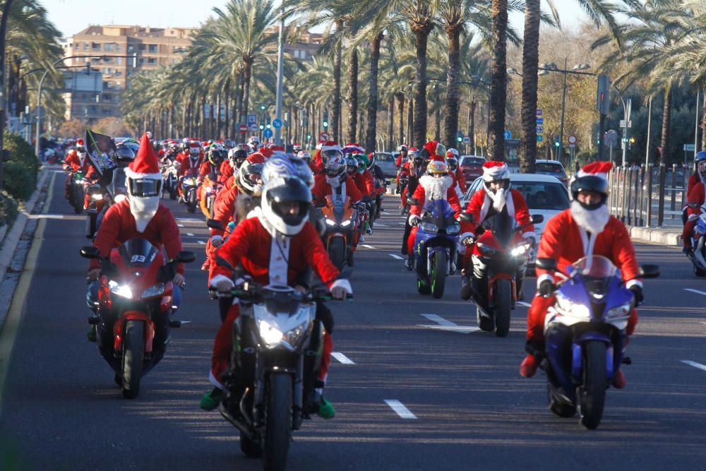 "Papanoelada motera" en València