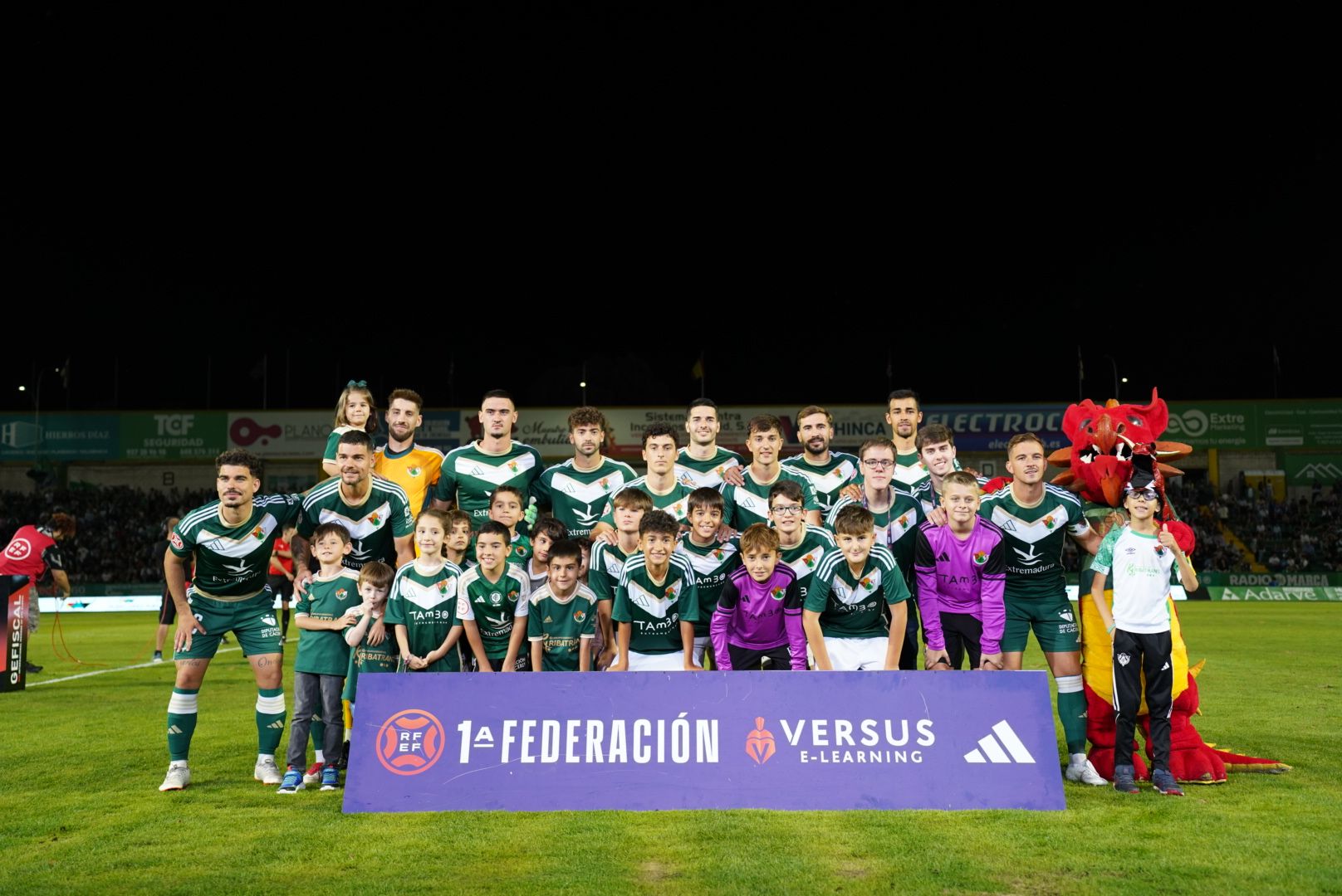 Las imágenes del Cacereño-Tenerife