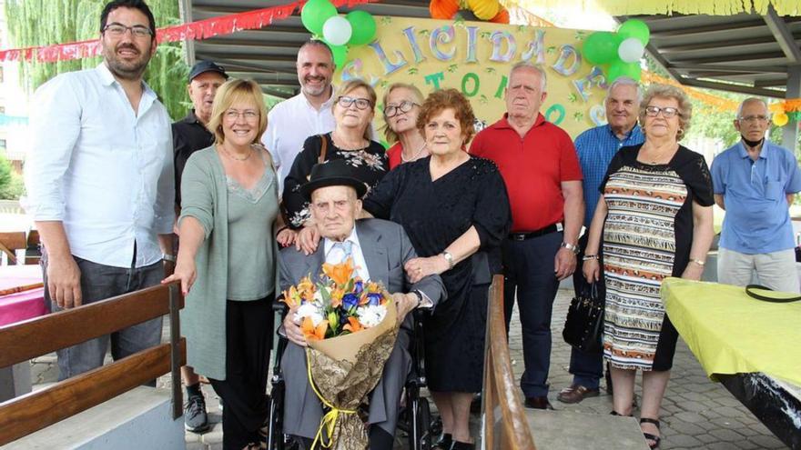 La Seu homenatja un veí que arriba als 103 anys i suma 23 descendents