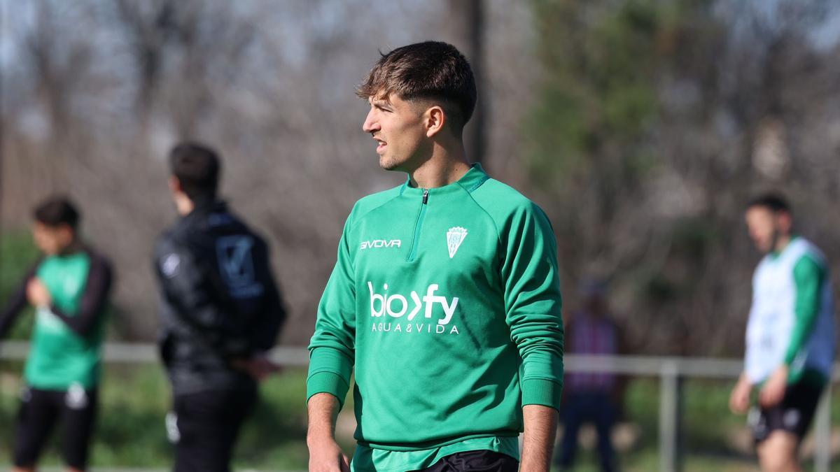 Matías Barboza, en el entrenamiento del Córdoba CF en la Ciudad Deportiva, este miércoles.