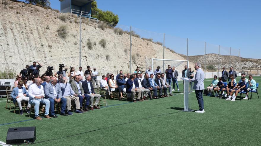 En imágenes | Jorge Mas visita este viernes la Ciudad Deportiva del Real Zaragoza