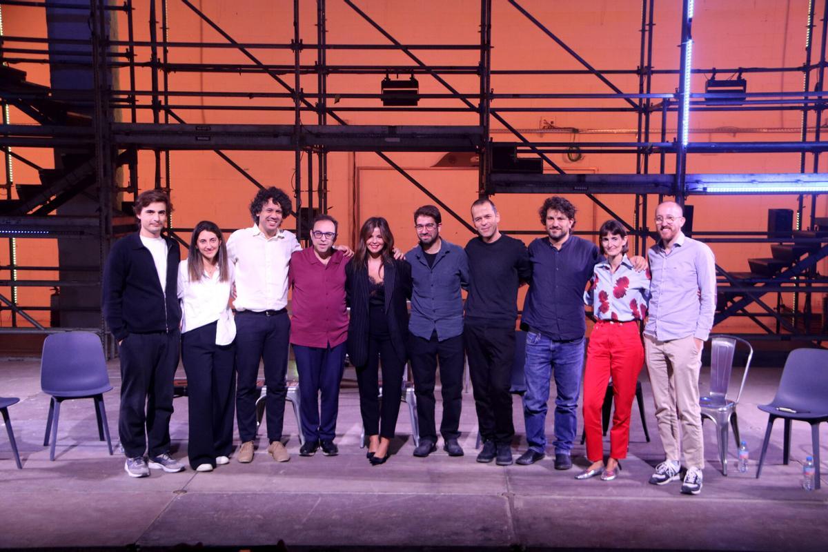 Foto de família de 'Supersàpiens'.