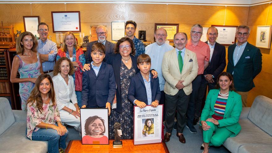 Adonina Tardón recibe el &quot;Asturiana del mes&quot;: &quot;Nuestro proyecto sobre cáncer gástrico es muy innovador&quot;