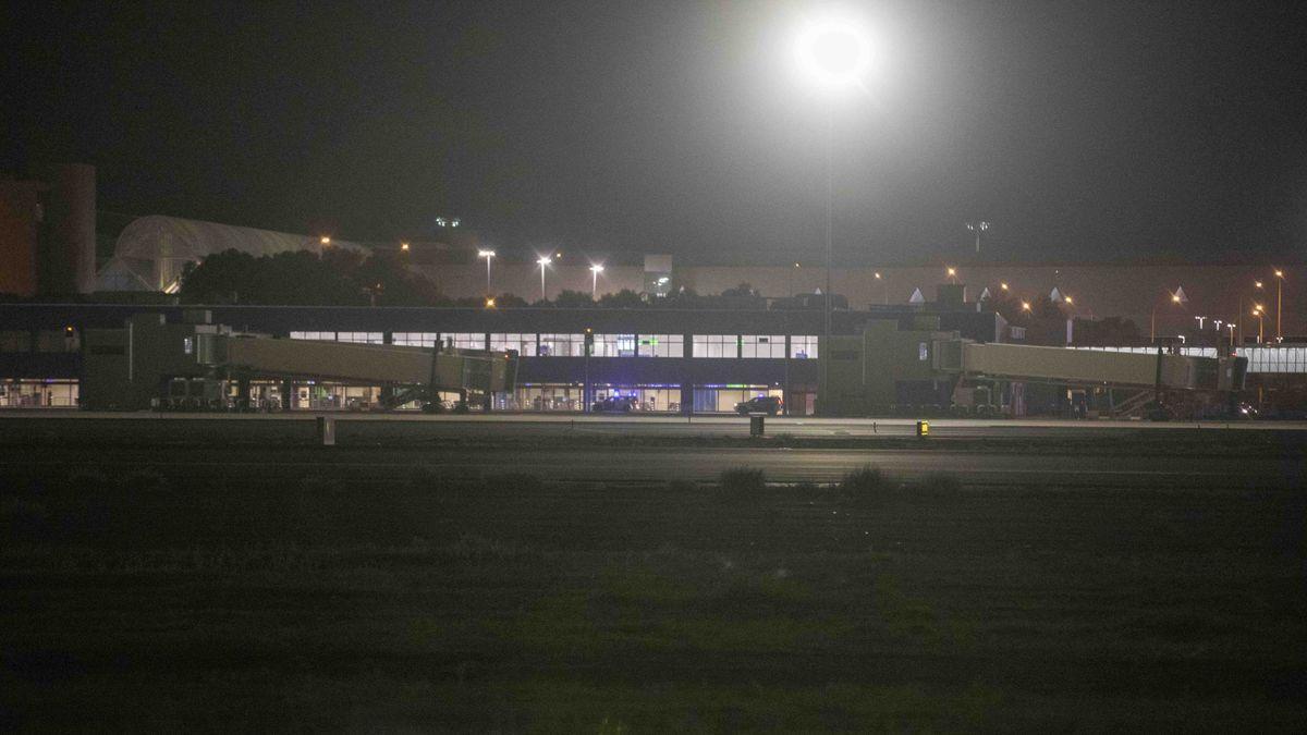 Imagen de anoche del aeropuerto de Palma