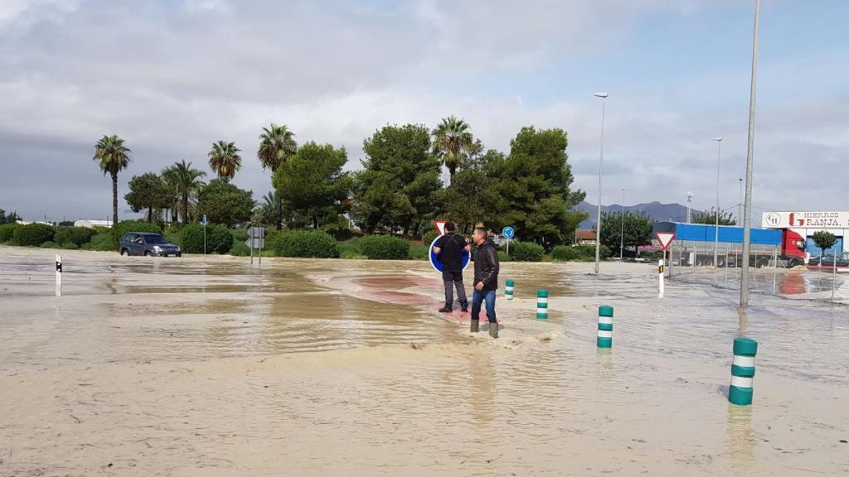 En directo | AEMET baja a nivel amarillo la alerta por lluvias en la provincia de Alicante para mañana