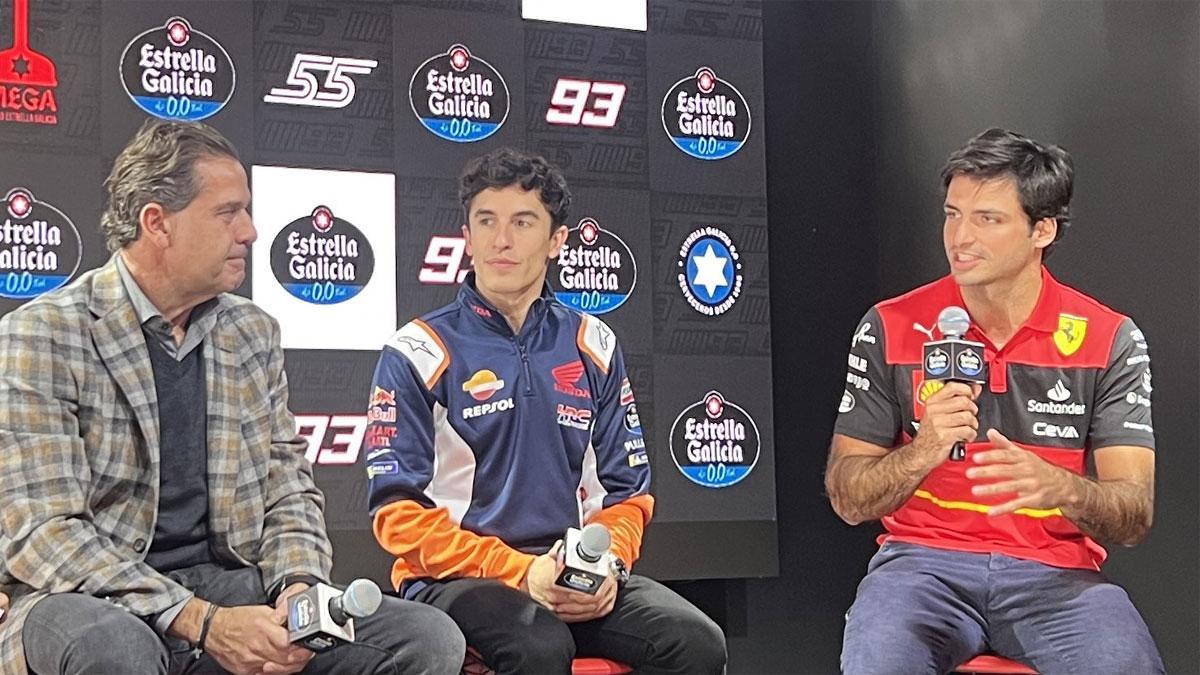 Marc Márquez, con Sainz, en el evento de su patrocinador en Galicia