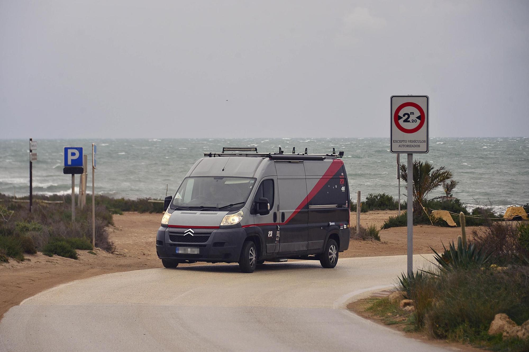 Primer fin de semana sin caravanas en el Cabo entre Elche y Santa Pola