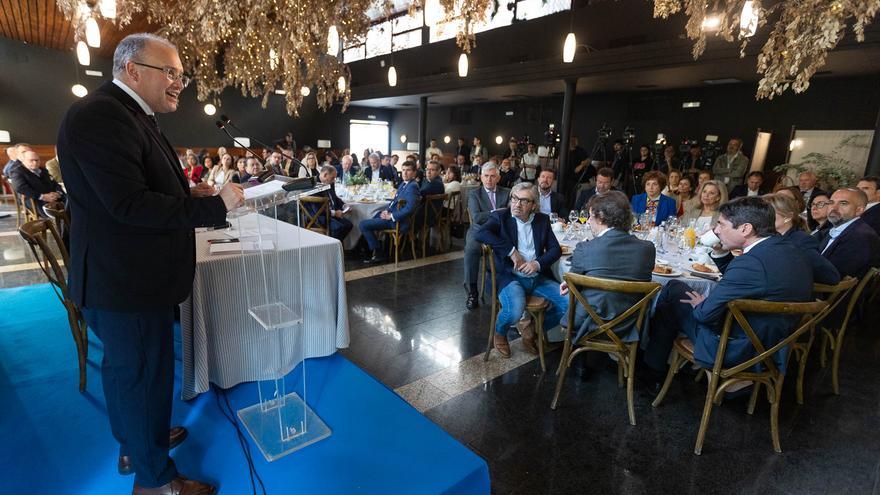 Miguel Tellado participa en el Foro Información