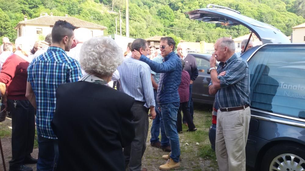 Funeral del hermano de Paco González