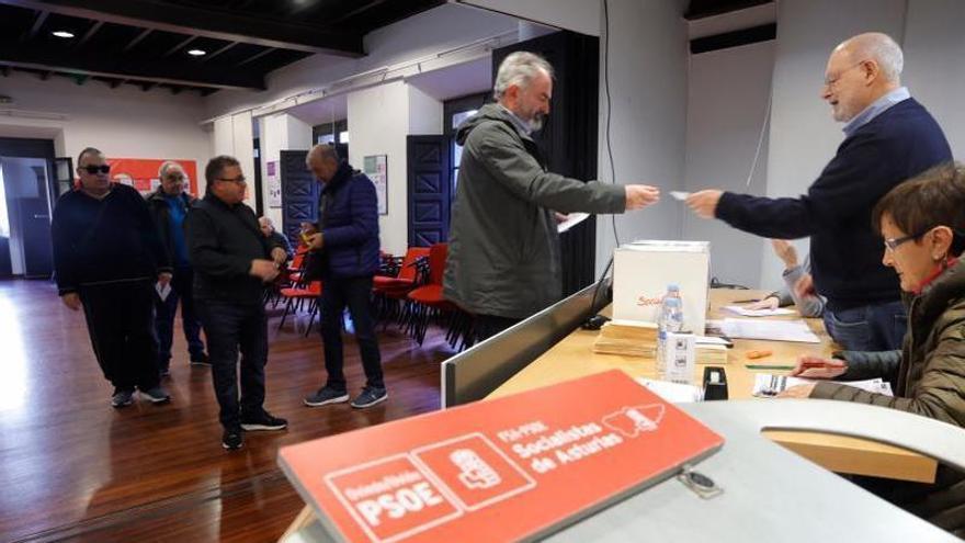 Las ediles Santa Bárbara y Ponga, favoritas de la AMSO para ir en la lista de Llaneza en Oviedo