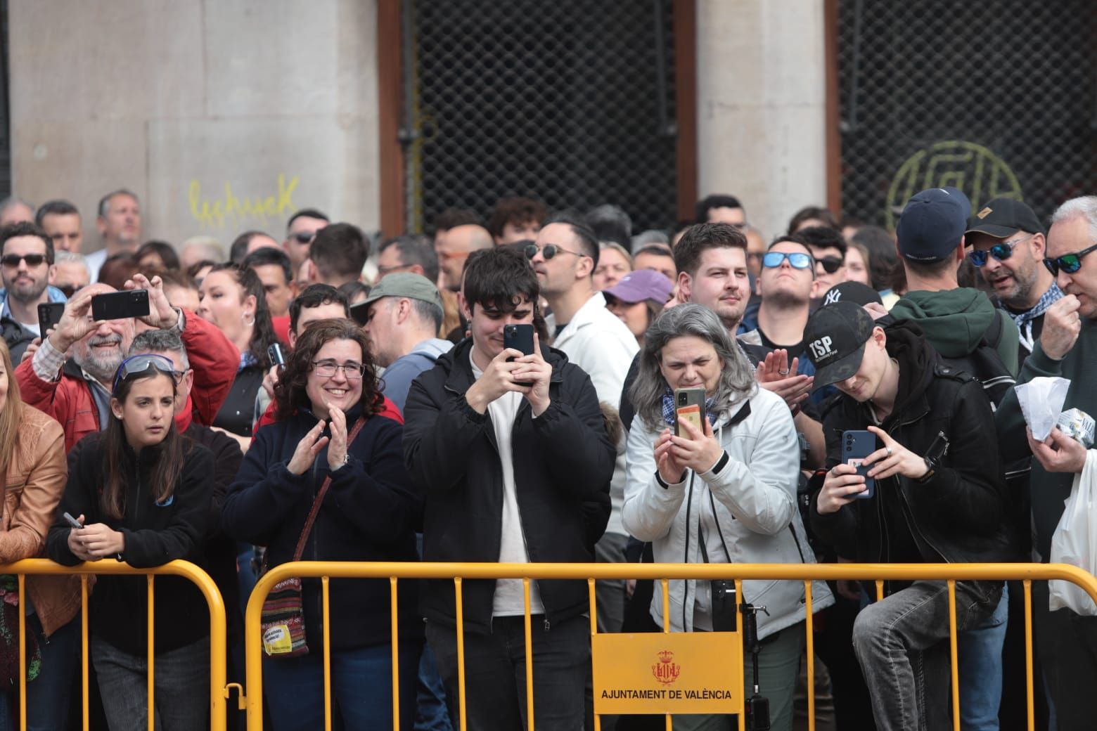 Búscate en la mascletà del día de la Crida