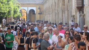 El fantasma de Notre-Dame sobrevola la mesquita catedral de Còrdova: un passeig per l’emblemàtic temple l’endemà de l’incendi