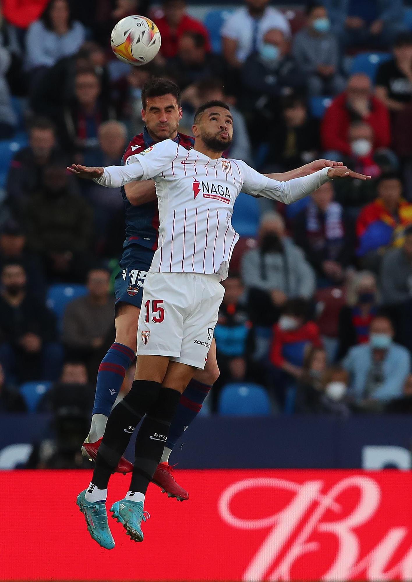 Las imágenes del partido entre el Levante UD y el Sevilla