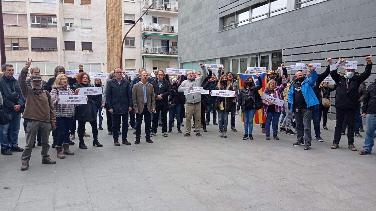 Turull i Rull s&#039;uneixen a la darrera jornada del judici contra els &#039;9 de Lledoners&#039; a Manresa