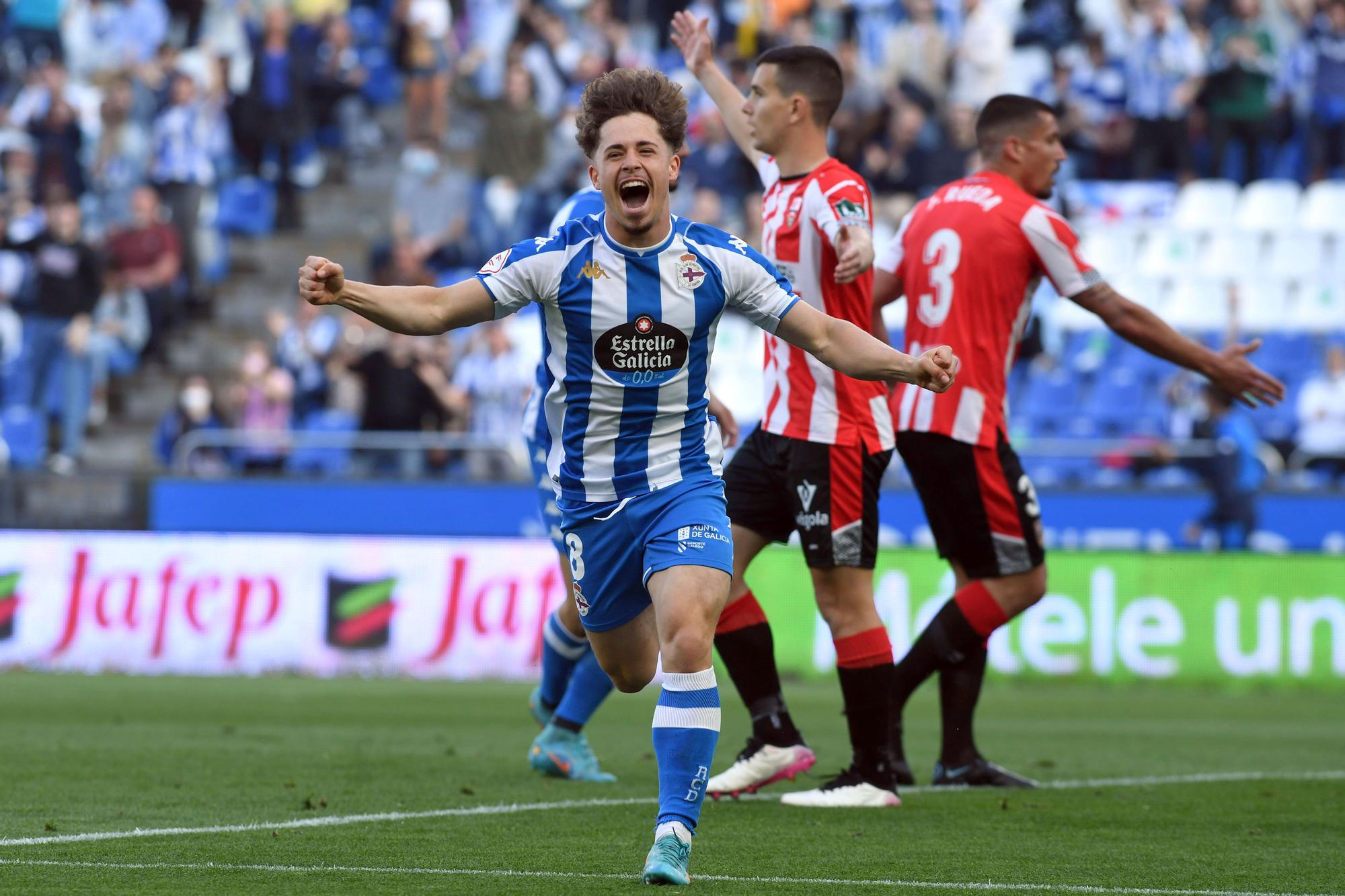 Deportivo 3 - 0 UD Logroñés