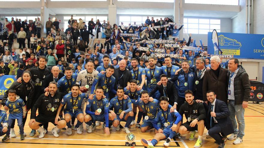 El Servigroup Peñíscola, campeón de la Supercopa Comunitat tras ganar la final al Family Cash Alzira (6-2)