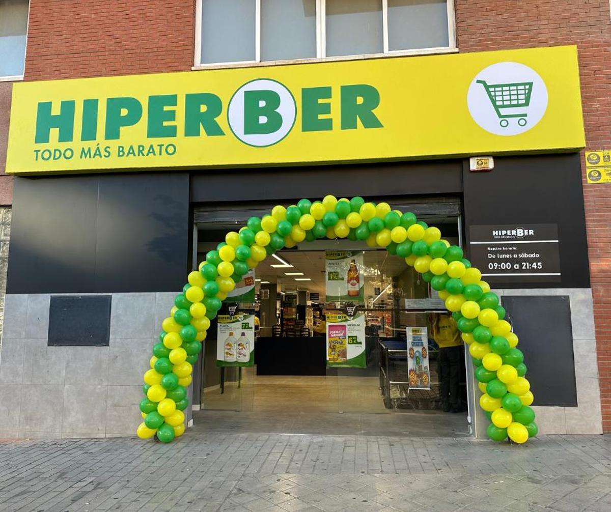 Hiperber abre un nuevo supermercado en la Gran Vía de Alicante y alcanza los 93 establecimientos.