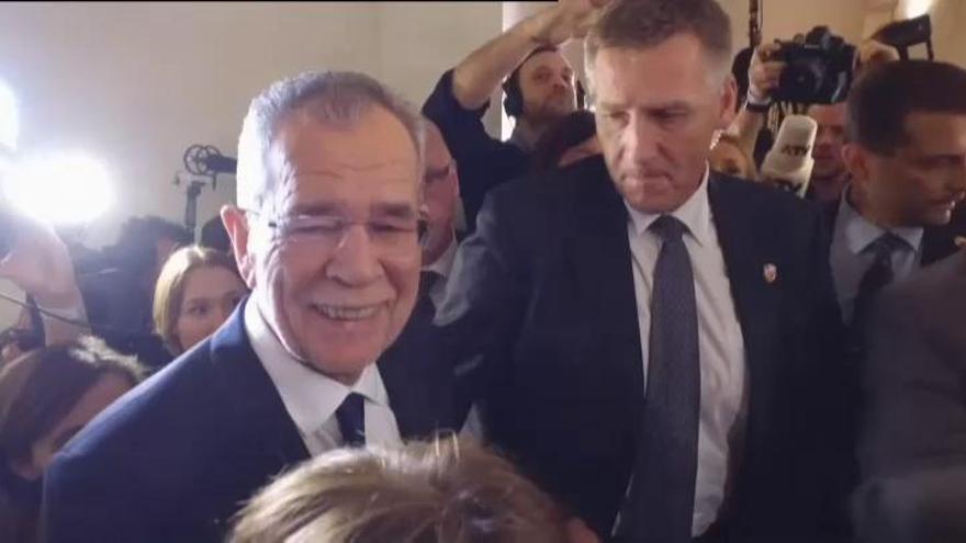 El ecologista Alexander Van der Bellen gana las elecciones en Austria