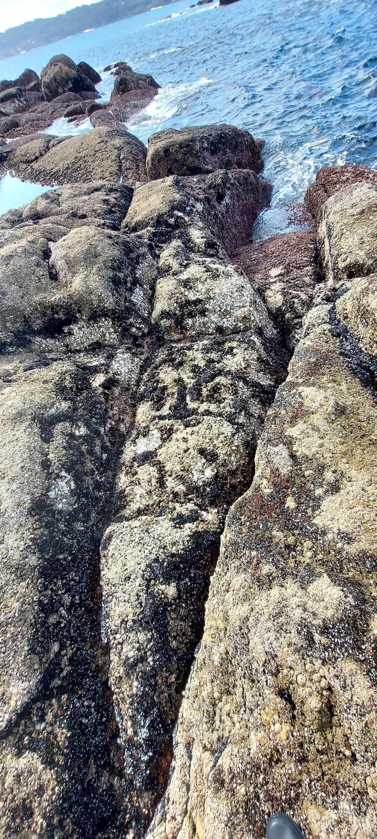 Zonas de la playa de Lagos, en Beluso y ayuntamiento de Bueu, en las que los bateeiros recogieron mejilla pese a estar prohibido. Forma parte del conflicto de la guerra de la mejilla entre bateeiros y percebeiros. Febrero 2023