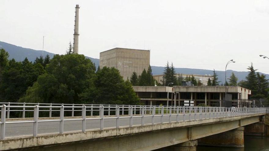 Exterior de la central nuclear de Garoña.