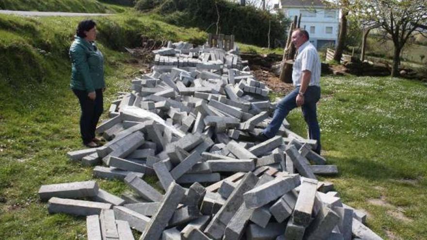 Exponen a los vecinos la parcelaria cruceña de Duxame, Insua y Portodemouros