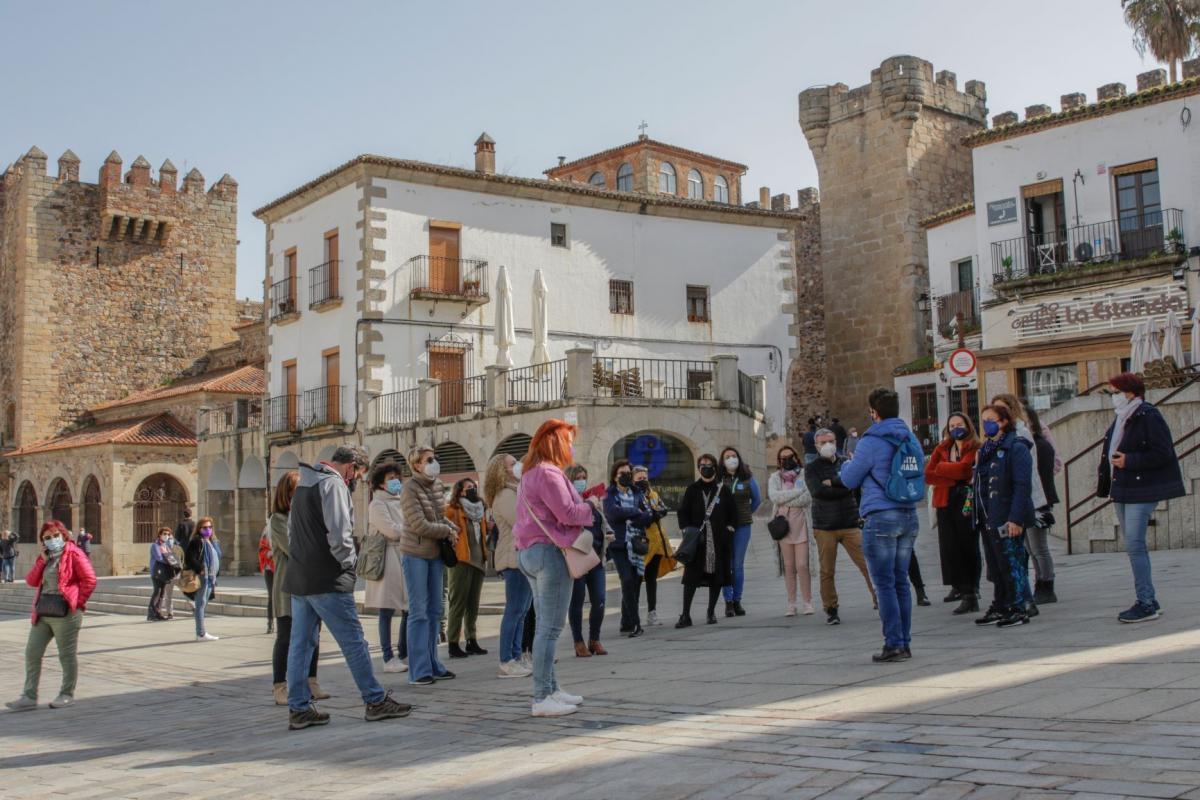 Cáceres con nombre de mujer