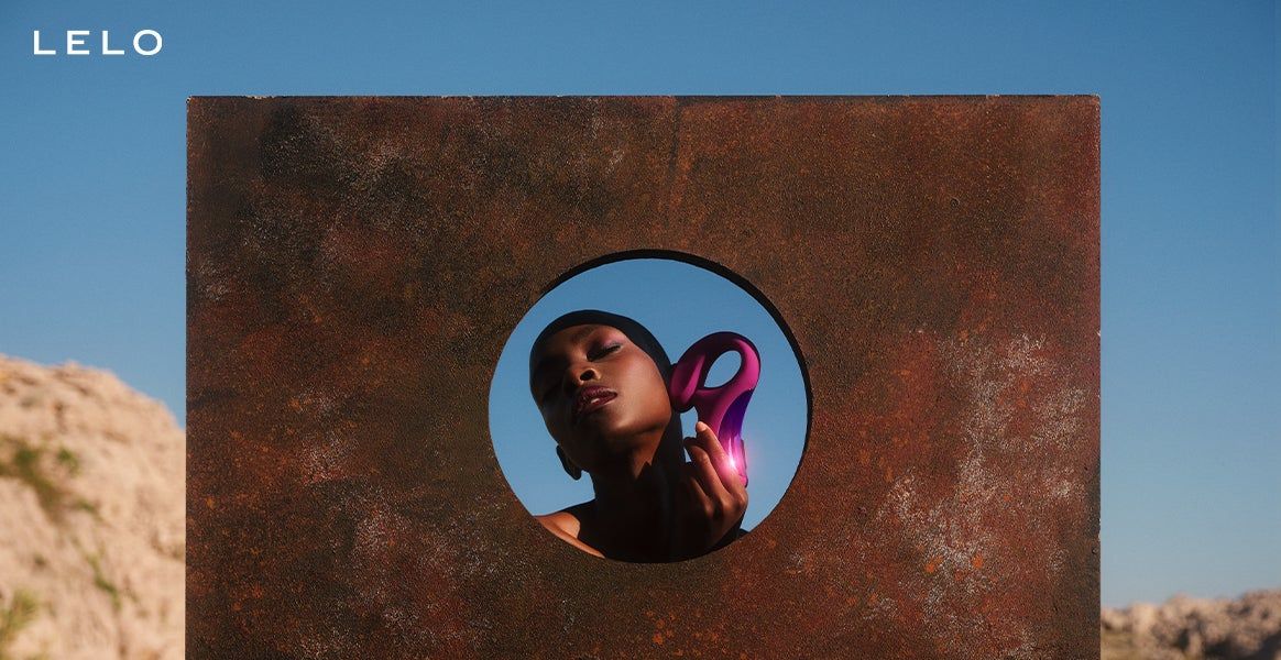 Doble placer con el estimulador de clítoris y punto G ENIGMA™ de LELO.