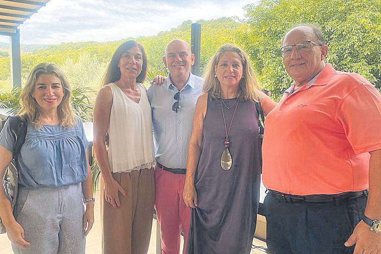 Laura Calvo, Pilar Carbonell, Adolfo Almagro, Alicia Polo y Juan Díaz.