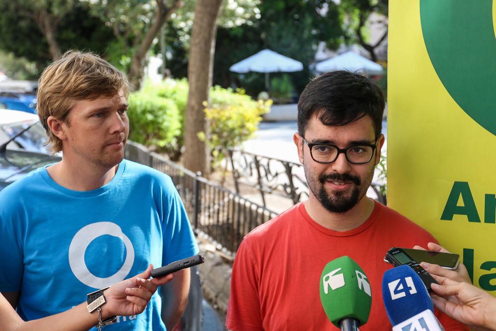 Por primera vez el municipio de Ibiza se ha adherido a la acción Park (ing) Day, que ha consistido en la transformación de tres aparcamientos en zonas de ocio.