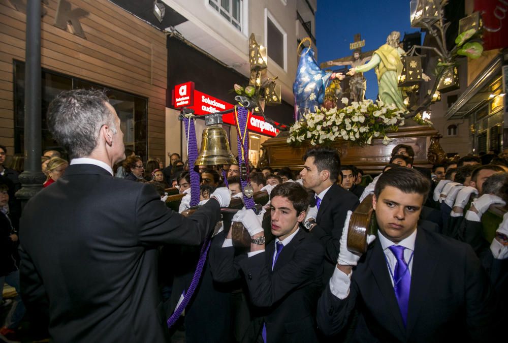 El Ecce-Hommo y La Amargura entre ciriales barrocos